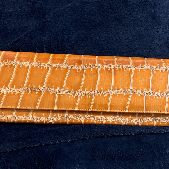 Big Buddha clutch, like new, from pet free home. Used maybe twice. - Picture 3 of 6